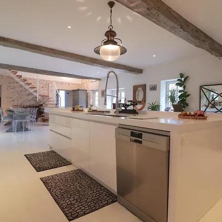 Grande Maison Avec Jacuzzi, Animaux Admis, Proche Mortagne-au-perche - Fr-1-497-262 Holiday home Courgeout