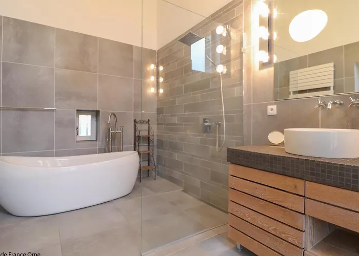 Grande Maison Avec Jacuzzi, Animaux Admis, Proche Mortagne-au-perche - Fr-1-497-262 Holiday home Courgeout