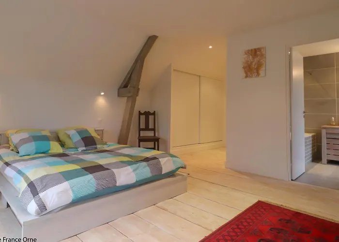 Holiday home Grande Maison Avec Jacuzzi, Animaux Admis, Proche Mortagne-au-perche - Fr-1-497-262